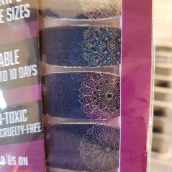 3 sets Dark color collection nail polish strips - Picture 6 of 8